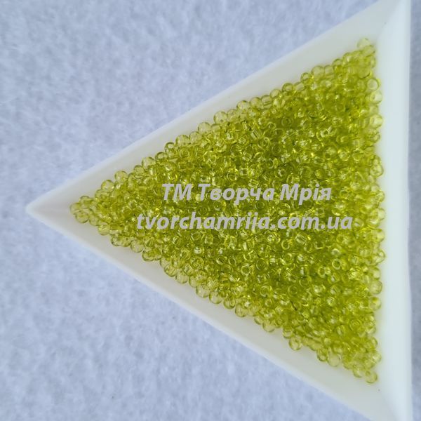 01153 Чешский бисер Preciosa 10/0 салатовый прозрачный сольгель