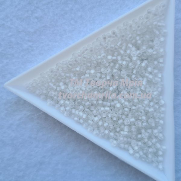38302 matte упаковка 500г Чешский бисер Preciosa 10/0 белый прозрачный с крашеным отверстием матовый